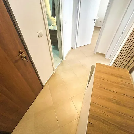 Genius 825 *